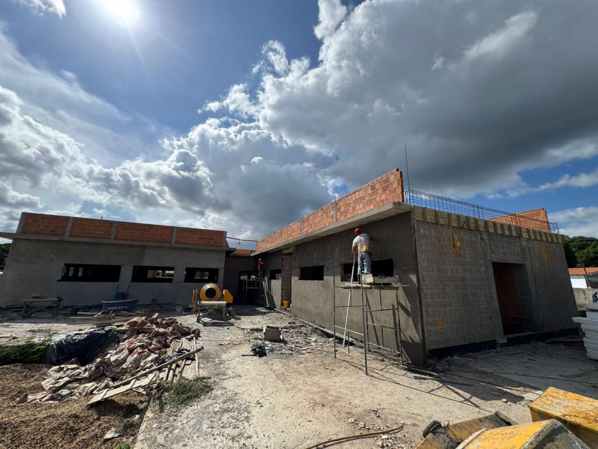 Obras da Unidade Básica de Saúde do Mocambo atinge 50% de execução