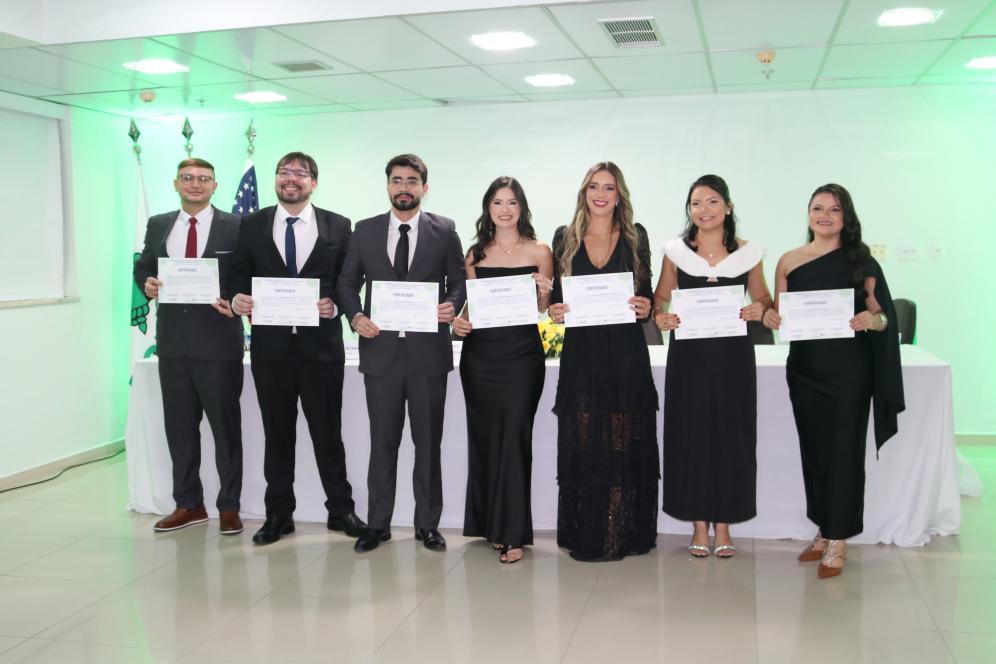 Residência Médica: FCecon forma mais sete médicos especialistas