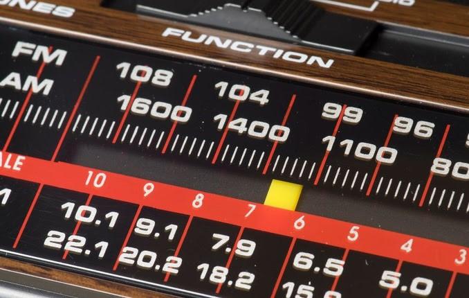 Ministério das Comunicações concede outorgas para abertura de mais cinco rádios FM no Brasil