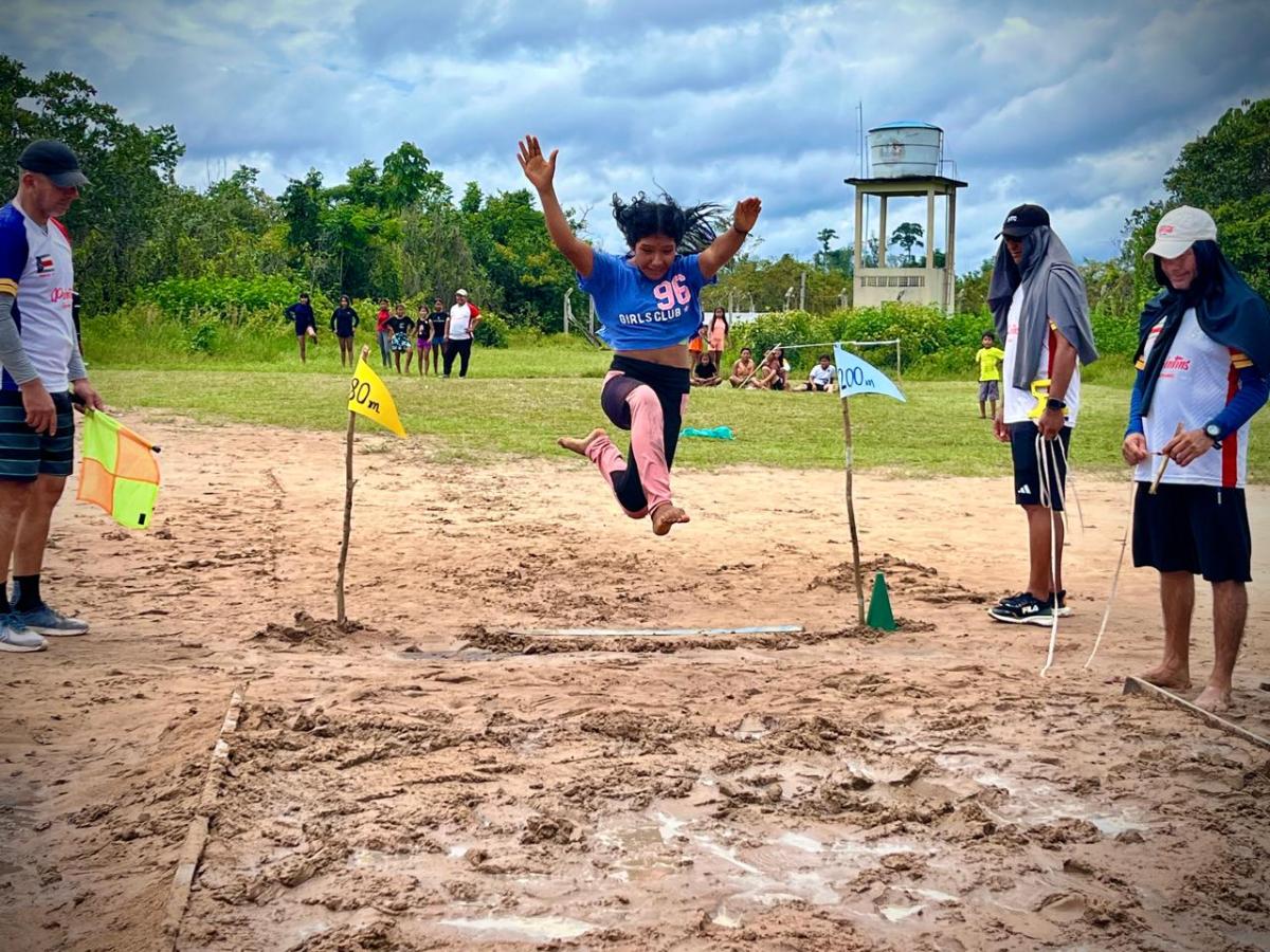 Mais de 100 estudantes indígenas participam de Seletiva de Atletismo