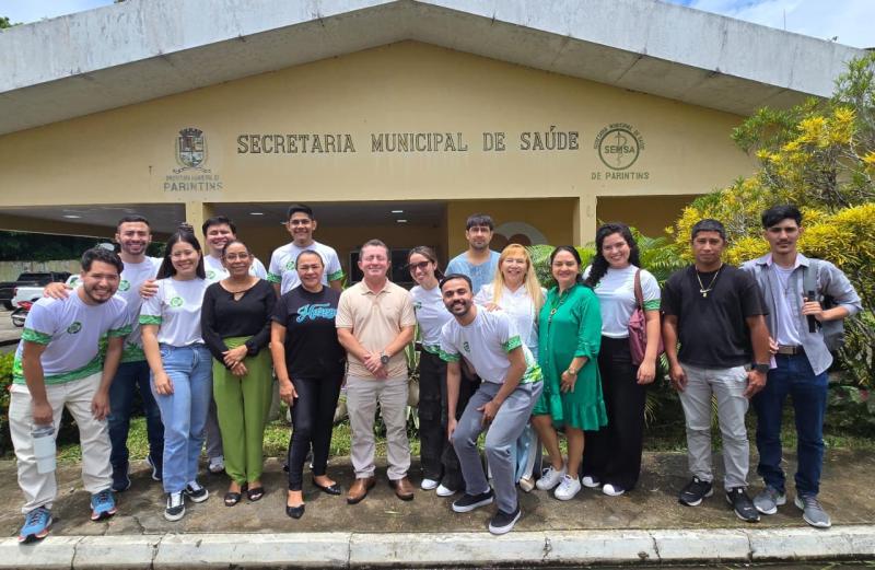Oito estudantes da UEA chegam para primeira turma de Internato Rural 2026 em Parintins