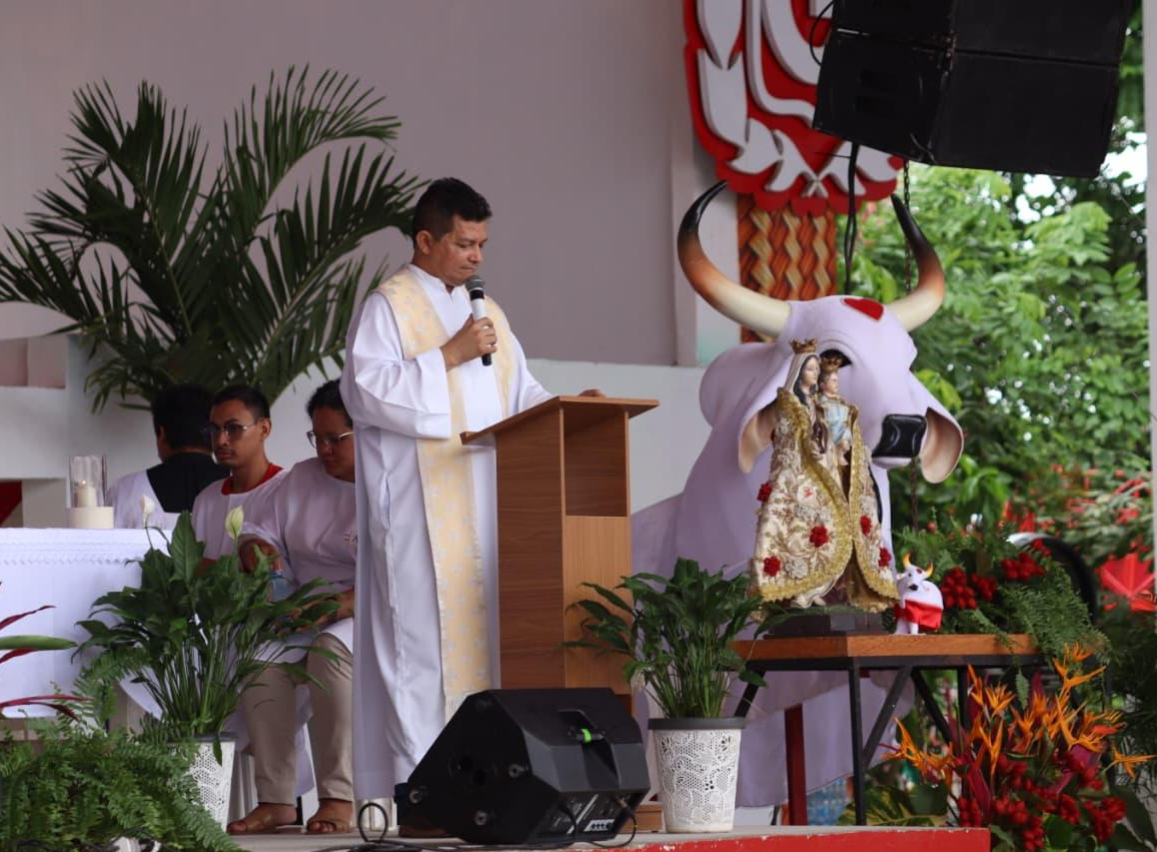 Garantido celebra missa e abre oficialmente os trabalhos nos galpões