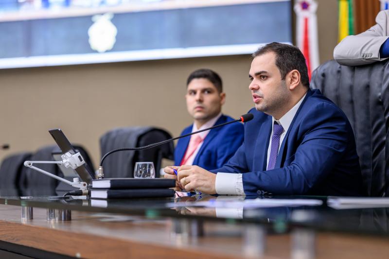 Roberto Cidade alerta sobre lei estadual que exige clareza sobre formas de pagamento em postos de combustíveis