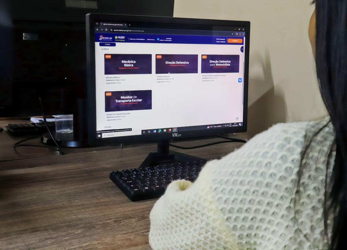 Escola Pública de Trânsito oferece 800 vagas para cursos EaD