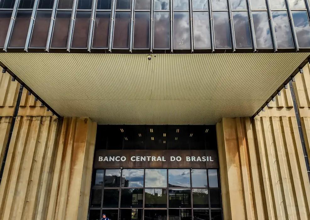 Copom se reúne nesta quarta com petróleo sob pressão da guerra