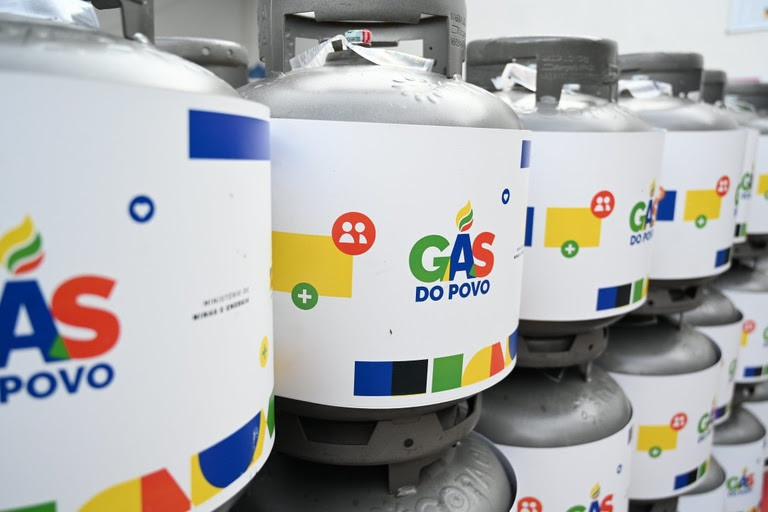 Amazonas tem mais de 226 mil novas famílias beneficiadas pelo Gás do Povo em março