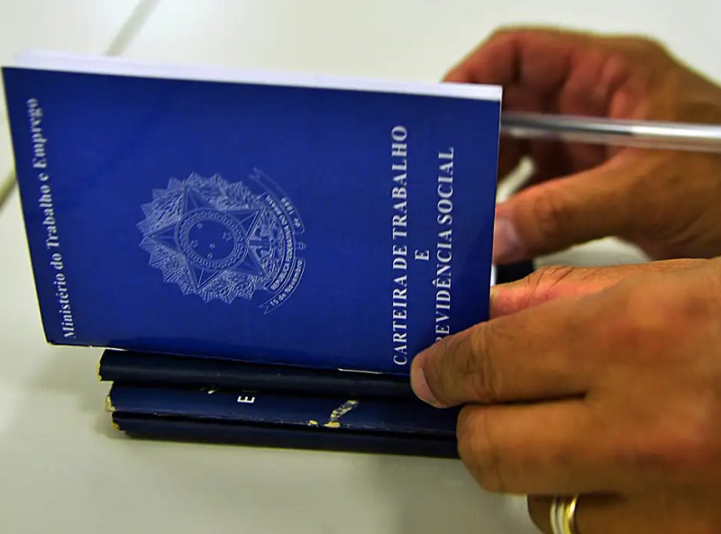 Novos prazos para licença-paternidade valem a partir de 2027; entenda