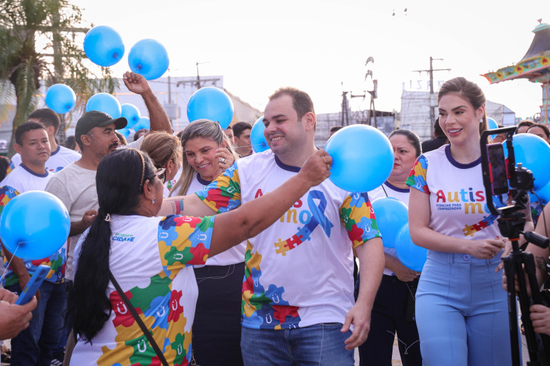 Roberto Cidade abre programação oficial do Abril Azul no Legislativo Estadual com iluminação especial