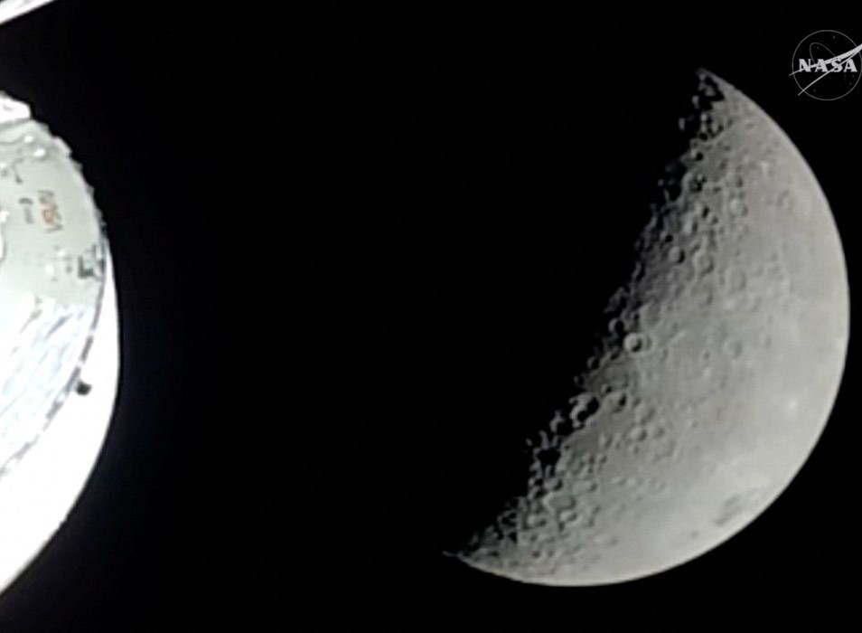 Missão lunar Artemis 2 bate recorde de distância da Terra