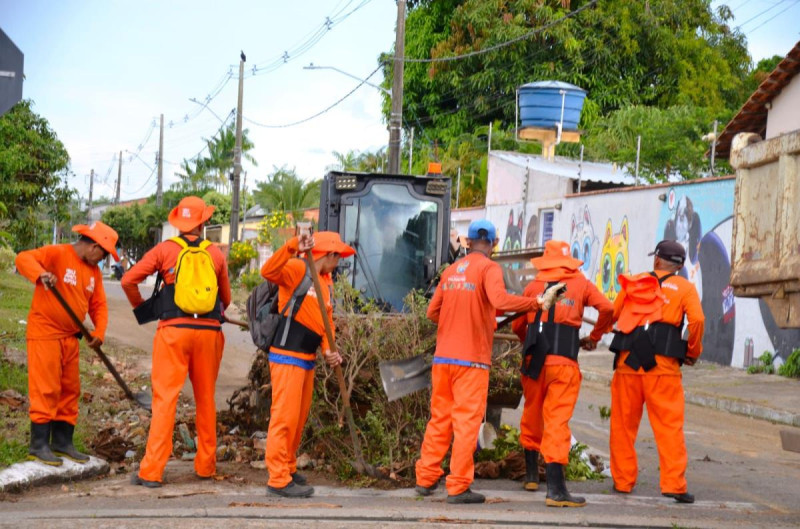 Prefeitura intensifica retirada de entulhos e amplia serviços de limpeza