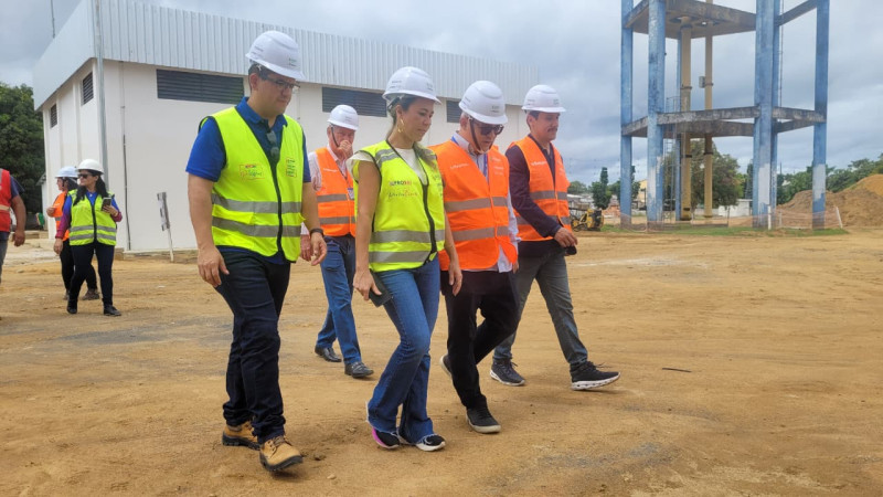 Sedurb e TCE acompanham avanço das obras do Prosai em Parintins
