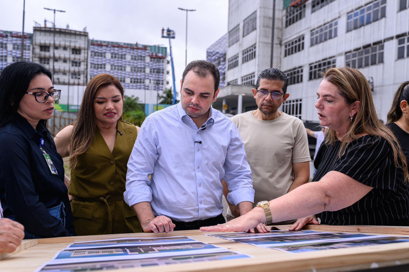 Governador interino Roberto Cidade vistoria Policlínica e Hospital-Dia do Complexo Hospitalar Sul