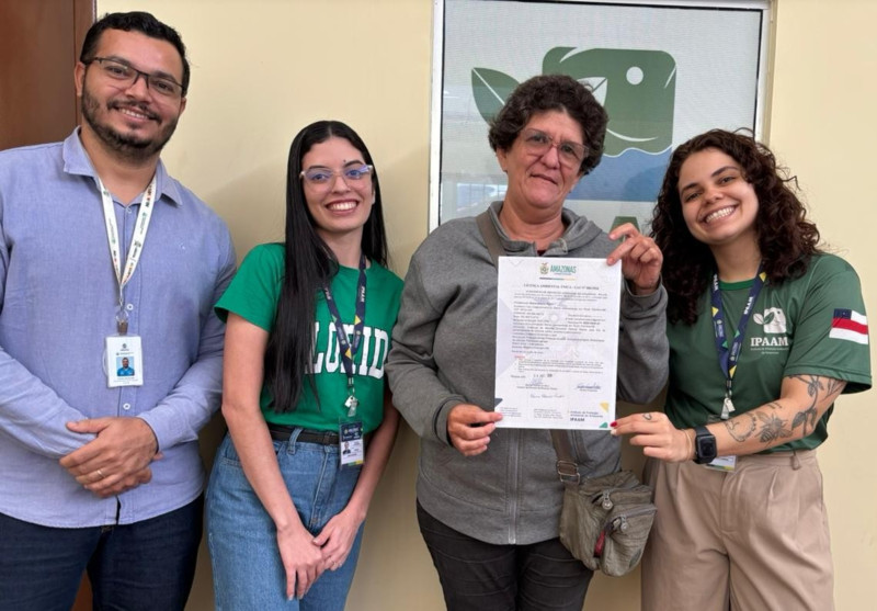 Com foco em renda e conservação, Ipaam regulariza criadores de abelhas sem ferrão em Parintins