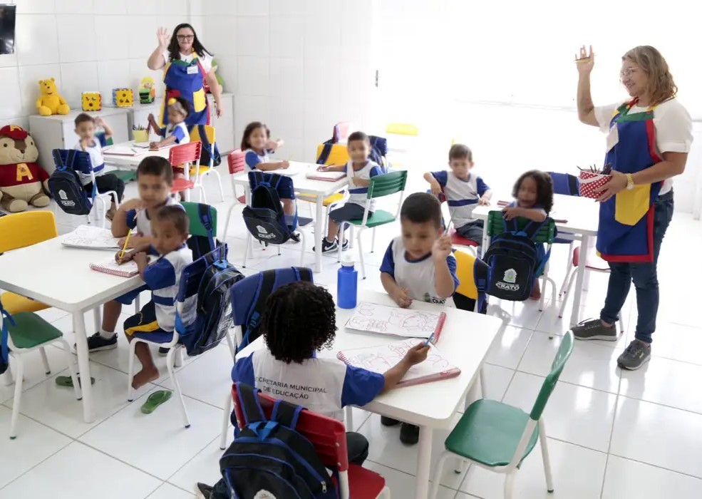 Uma em cada 10 crianças de 4 e 5 anos não vai à creche em 876 cidades
