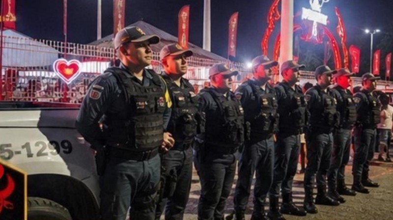 Polícia Militar reforça segurança durante Alvorada do Garantido, em Parintins