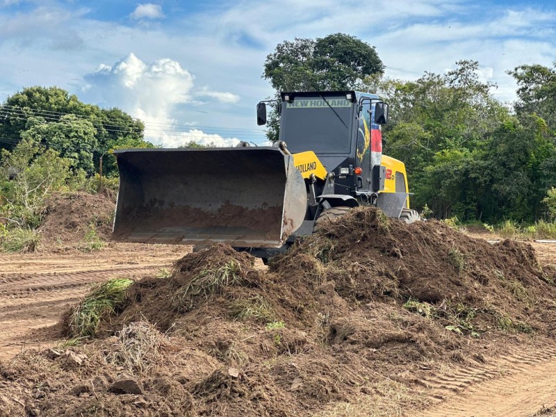 Prefeitura inicia preparação de área para construção de Policlínica no município