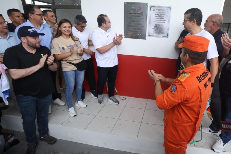 Governador Roberto Cidade inaugura novo grupamento dos Bombeiros em Manicoré durante comemorações dos 148 anos do município