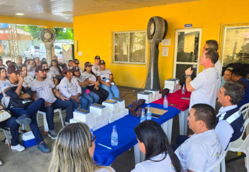 Prefeitura de Parintins e Ministério da Saúde entregam novos 100 dispositivos móveis para ACSs