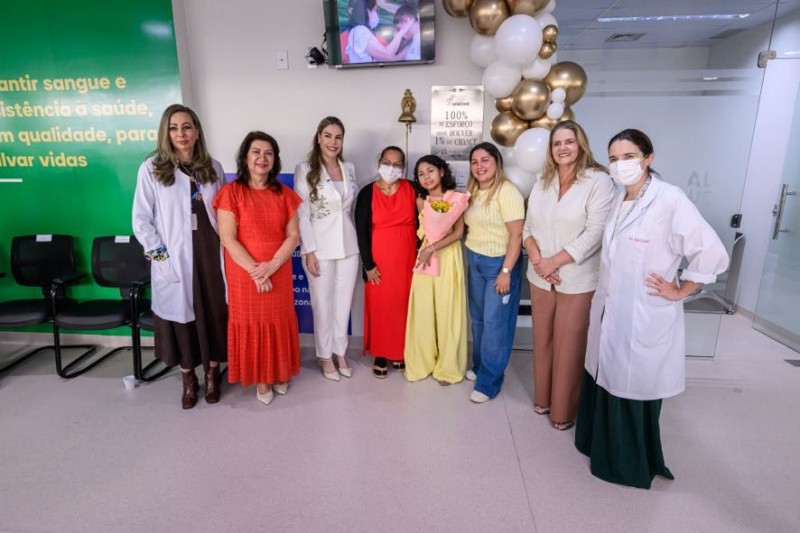 Com a presença da primeira-dama Thaisa Cidade, pacientes celebram vitória contra a leucemia no Hospital do Sangue