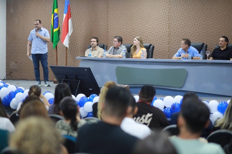 Governador Roberto Cidade anuncia abertura de mais de 10 mil vagas para cursos gratuitos no interior do Amazonas