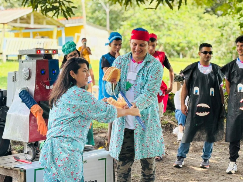 Ação na Vila Amazônia promoveu entrega de kits de higiene bucal e palestra educativa com Voluntários do Sertão