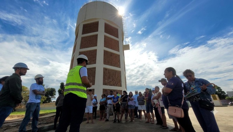 Beneficiários do Prosai Parintins visitam obras do CRD2 durante programação da Semana do Meio Ambiente