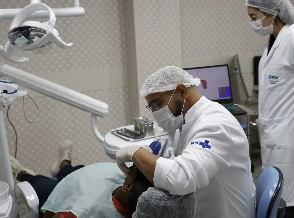 Comissão do Senado aprova novo piso salarial de médicos e dentistas