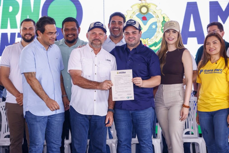 Roberto Cidade leva ações do Governo Presente para Manacapuru