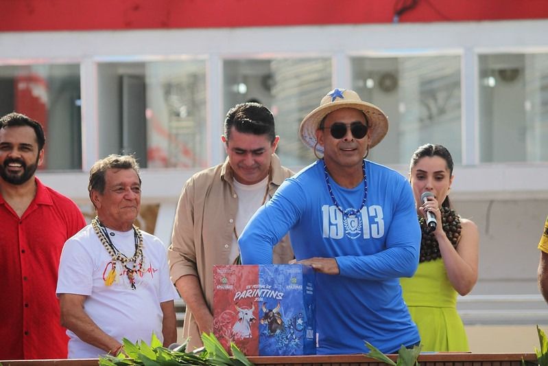 Caprichoso abre e Garantido encerra apresentações no Bumbódromo