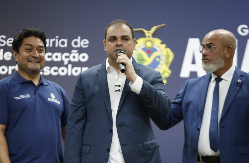 Roberto Cidade garante reajuste da data-base para servidores da Educação e projeta pagamento do Fundeb