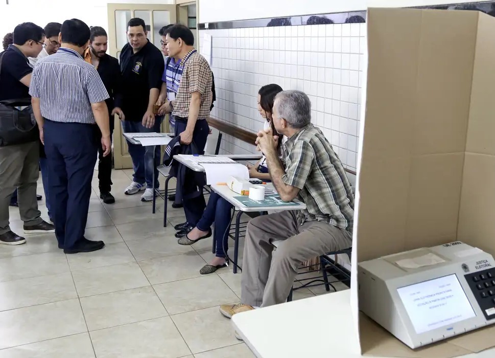 Justiça Eleitoral começa a convocar mesários para eleições de outubro