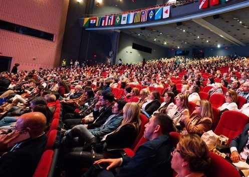 Congresso do Conasems debate futuro do SUS com foco em inovação e redes inteligentes de cuidado