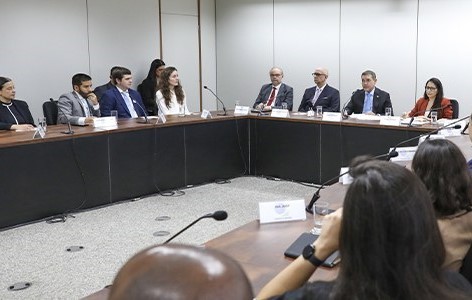Eleições 2026: TSE e plataformas digitais firmam parcerias para ampliar combate à desinformação