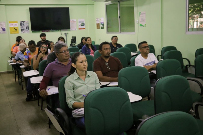SEMED promove segundo encontro de professores de Geografia da rede municipal