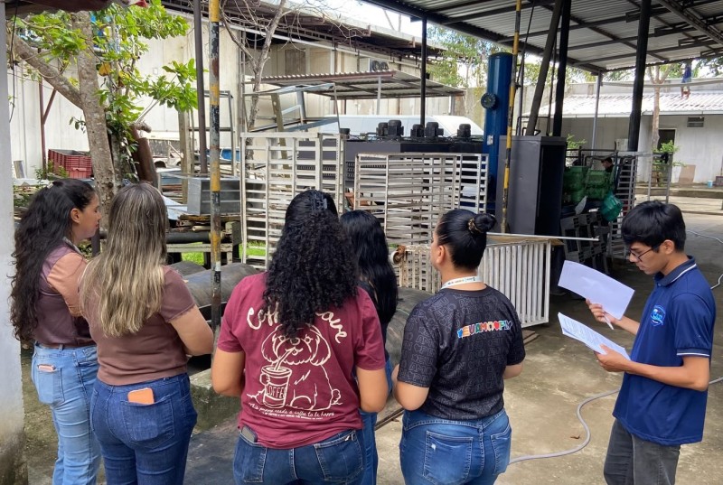 Prefeitura de Parintins incentiva empreendedorismo com comércio de beneficiamento do pescado