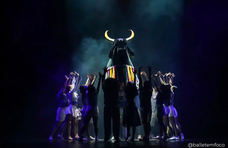 Cia Arfact leva a cultura do Boi Caprichoso ao pódio do maior festival de dança do mundo