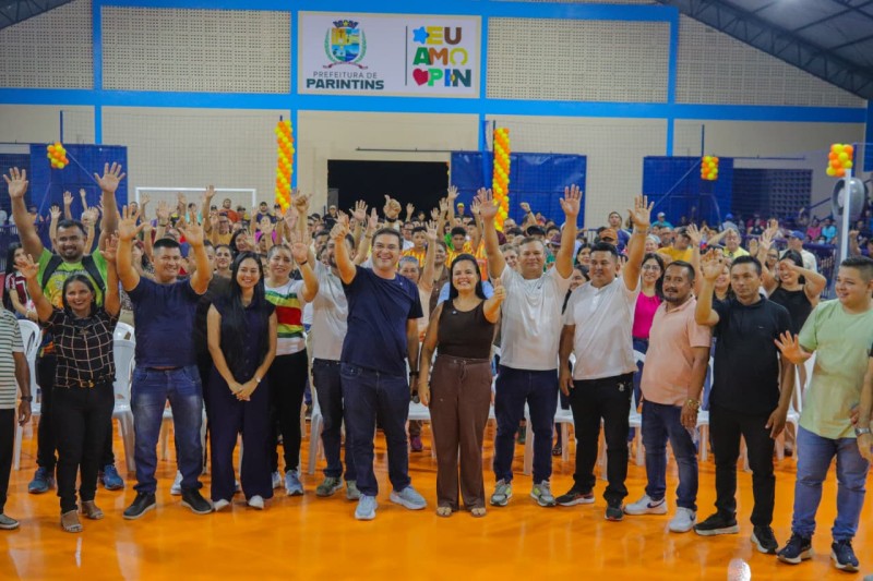 Prefeitura de Parintins entrega 50ª obra e fortalece esporte, cultura e lazer no Distrito do Mocambo
