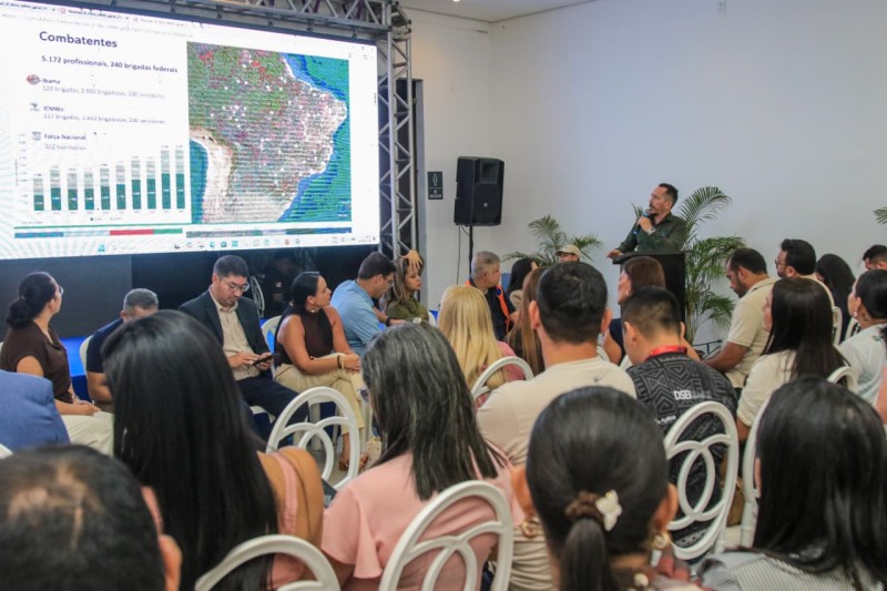Prefeitura de Parintins participa do 1° Diálogo Municipalista sobre ações de prevenção aos impactos do El Niño