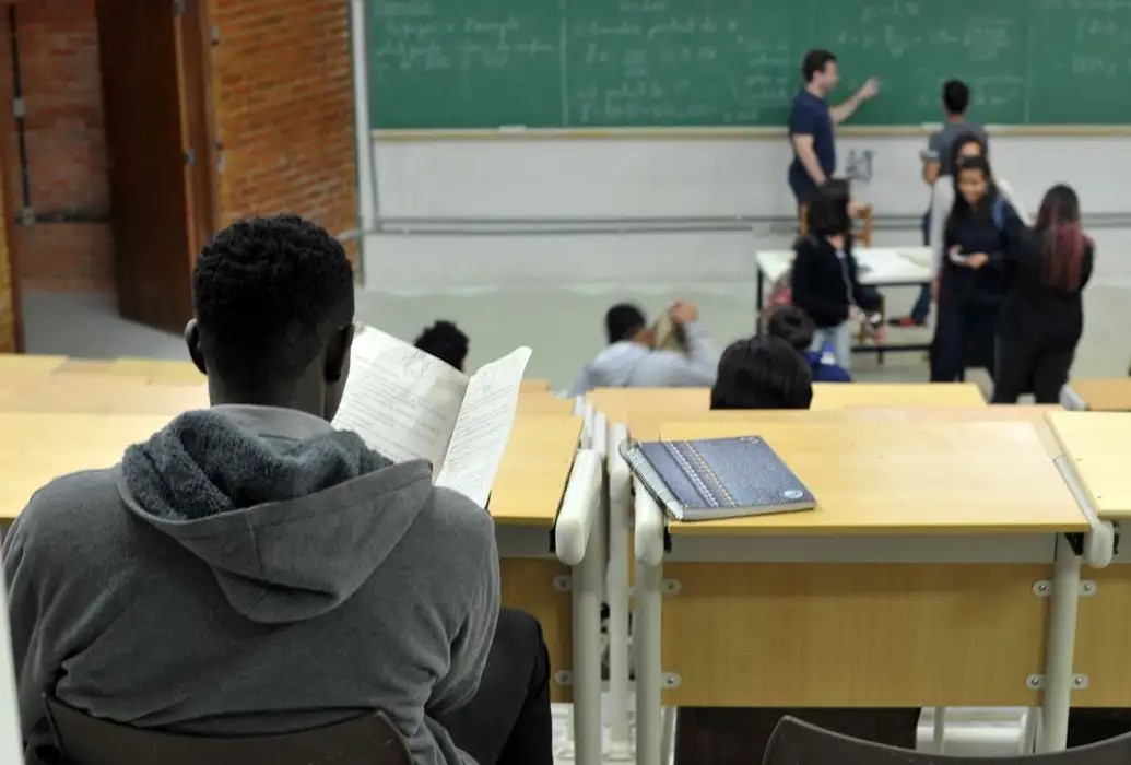 Fies começa a convocar nesta sexta estudantes em lista de espera