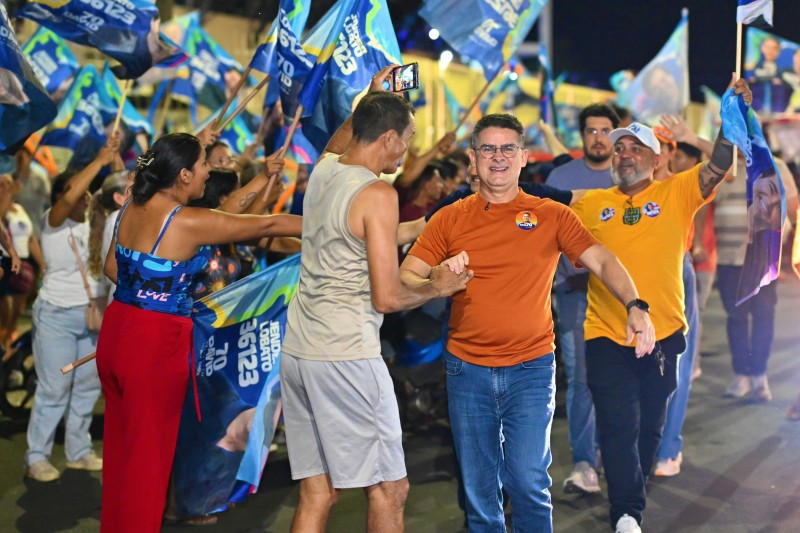 David Almeida inicia nova fase da campanha em Parintins e anuncia proposta do 'Sou Parintins'