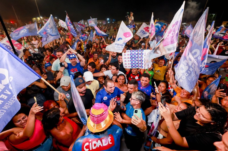 Roberto Cidade apresenta propostas durante agenda em bairros da zona Leste de Manaus