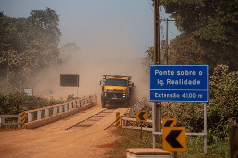 Obra de ponte na BR-319 afeta oito famílias e Defensoria inicia mediação em Humaitá