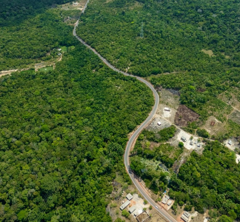 Prefeitura de Parintins celebra pavimentação de 47 km da estrada entre Vila Amazônia e Valéria