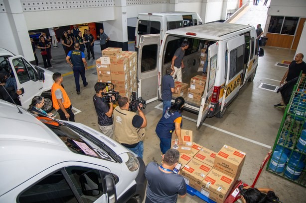 TRE-AM coordena distribuição das urnas eletrônicas para votação em Manaus