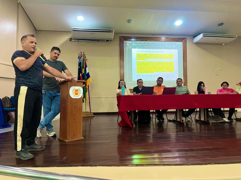 Professores ajustam detalhes para realização do 41º Jogos Escolares de Parintins