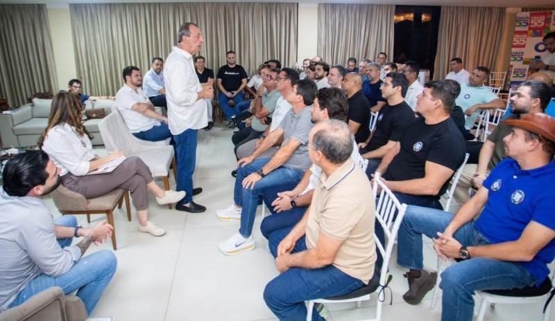 Omar Aziz reúne apoio de 37 vereadores de Manaus e dos 62 prefeitos do Amazonas no segundo turno