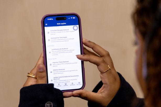 Eleitor que faltou ao primeiro turno pode votar normalmente no dia 25 de outubro, esclarece TRE-AM