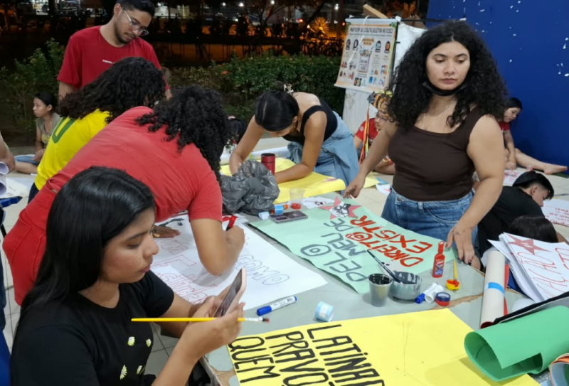 Estudantes da UFAM Parintins organizam ato a favor de Lula, defesa dos direitos sociais e educação pública