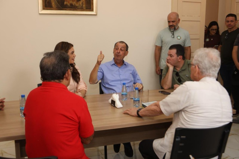 Omar Aziz visita cardeal Leonardo Steiner e defende ampliação das escolas de tempo integral