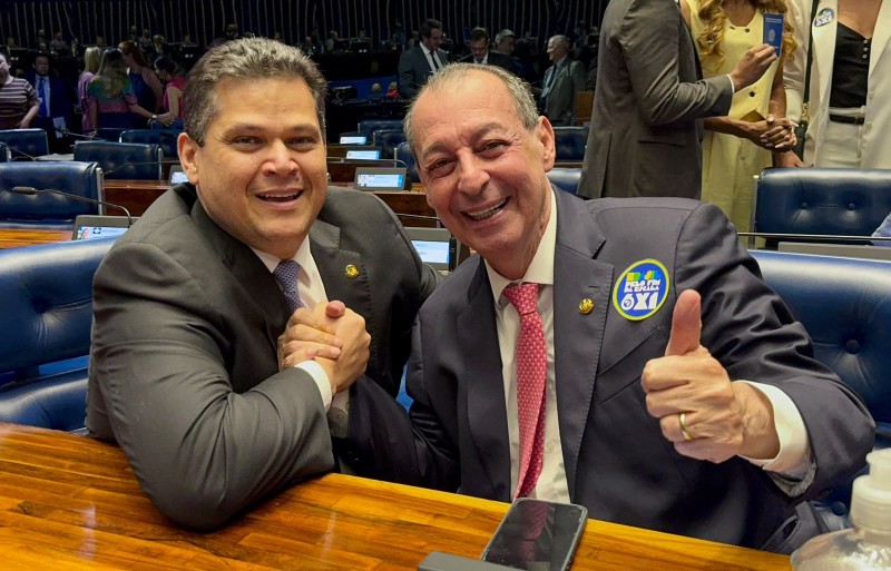Com relatoria de Omar Aziz, Senado aprova fim da escala 6x1 e redução da jornada de trabalho